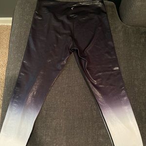 Zyia Black Metallic Ombre Light n Tight Hi-Rise 7/8 Legging 24"